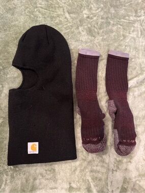 Carhartt Bundle Black Balaclava Face Mask & Medium Burgundy Gray Crew Socks